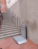 PLATAFORMA SALVAESCALERAS PLEGABLE FENIX